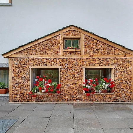 Chalet Primula 1